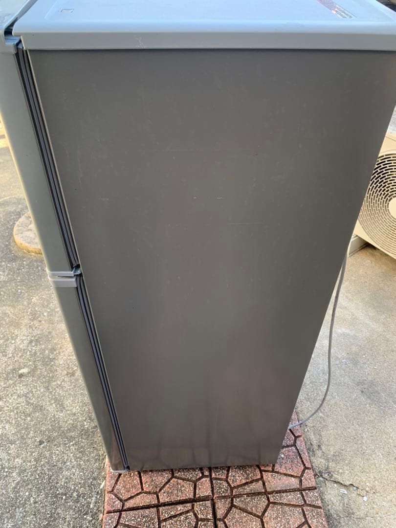 福岡市内配達無料　シャープ　2ドア冷蔵庫　単身サイズ　2019年