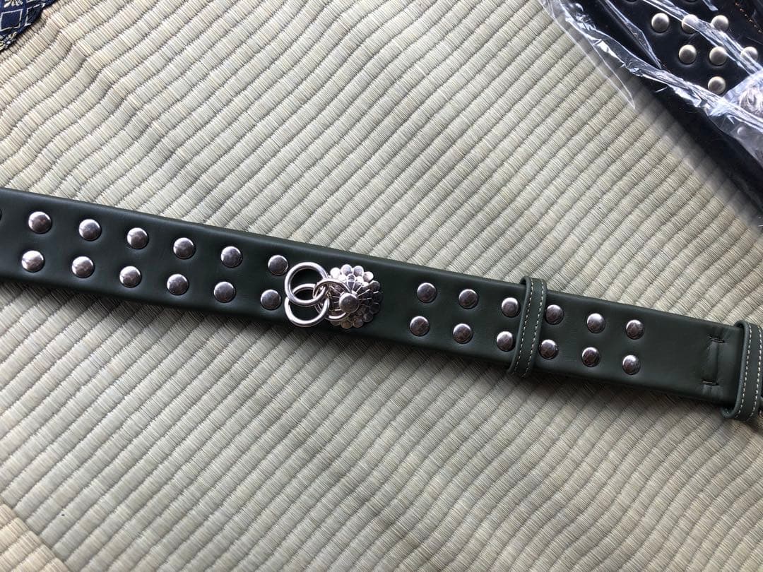 スタッズデザイン 犬 首輪（複数色）大型犬