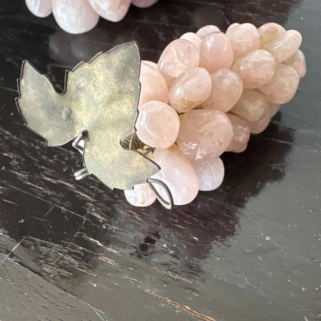 石のピンクの葡萄(大小2個)