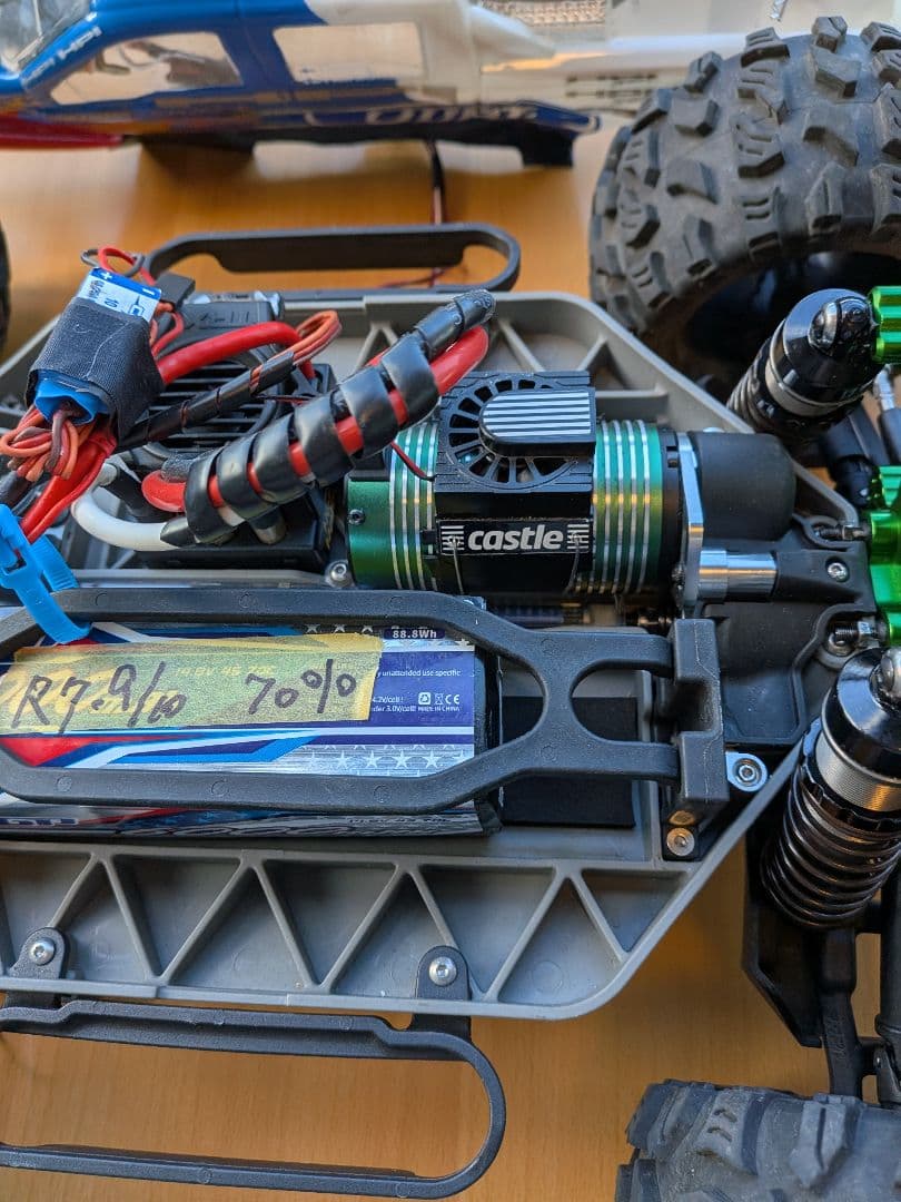 トラクサス SCT 4WD オプションパーツ付き プロポも付きます