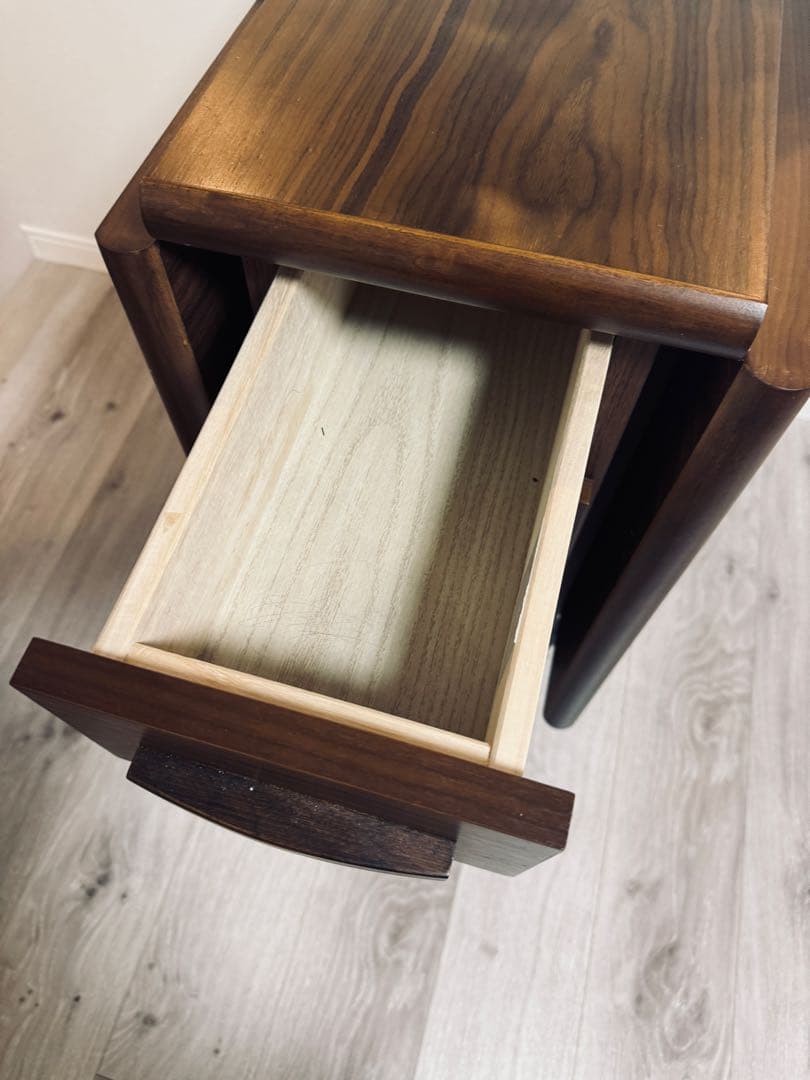 たのメル便で発送 送料込み 折りたたみ式 ダイニングテーブル　バタフライ