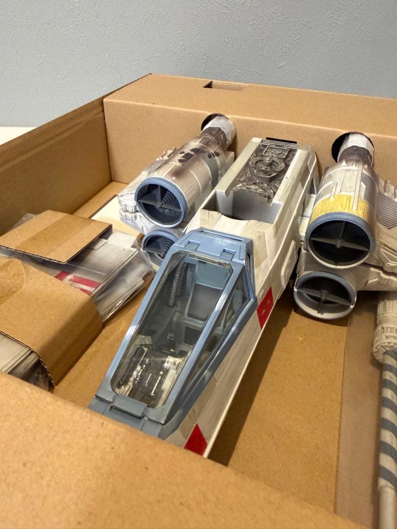 開封のみ新品【Hasbro】STARWARSルーク・スカイウォーカーＸ-ウィング