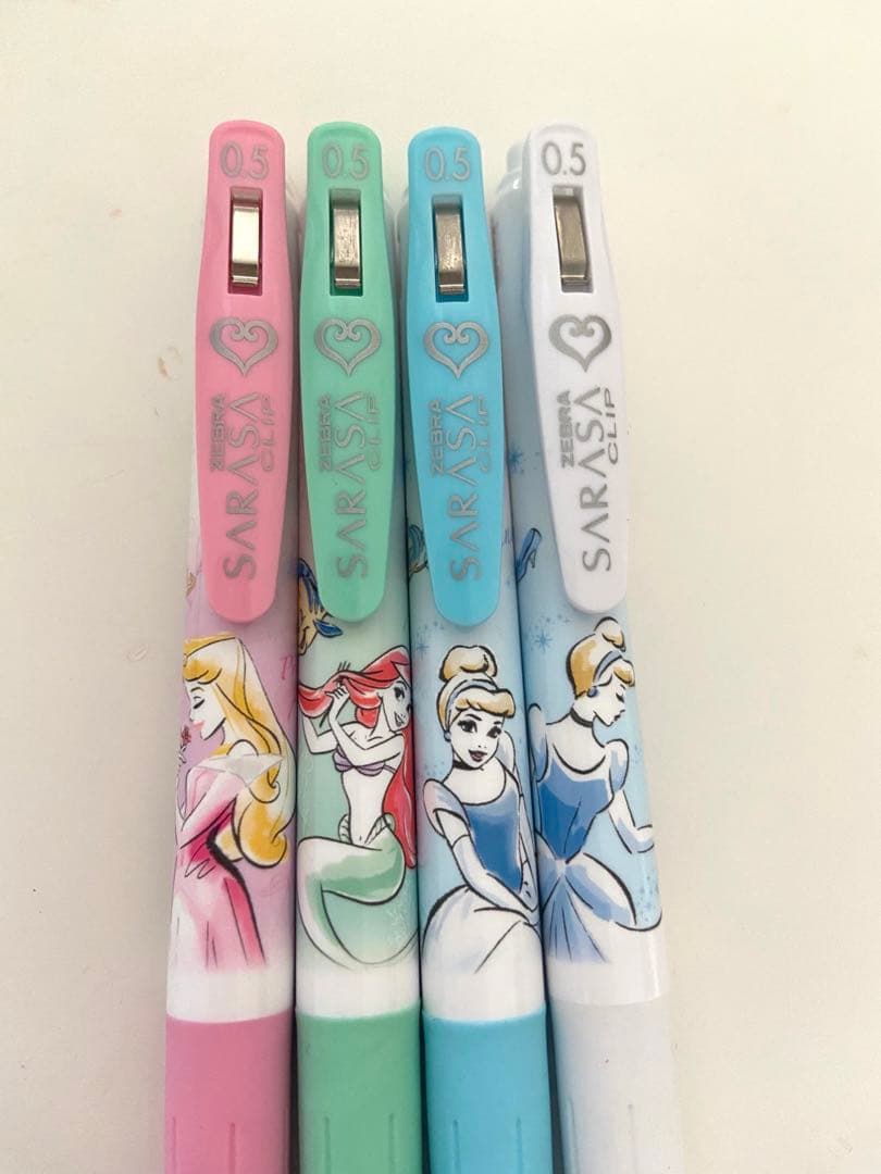 ♦︎未使用 樹脂玉付き♦︎ 限定 サラサクリップ ディズニープリンセス