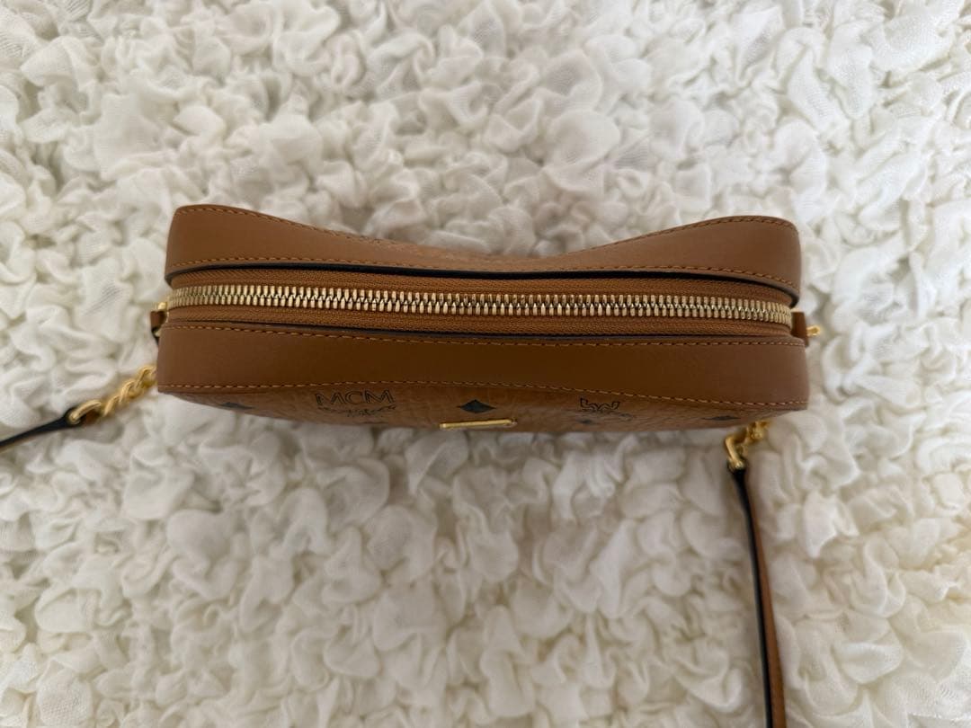 MCM ショルダーバック