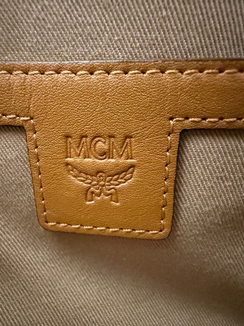 MCM ショルダーバック