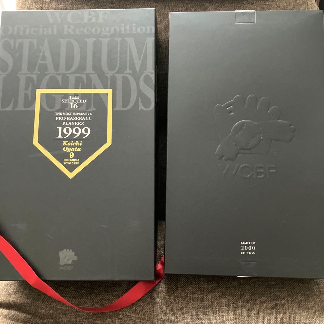 緒方孝市　限定フィギュア　広島カープ監督