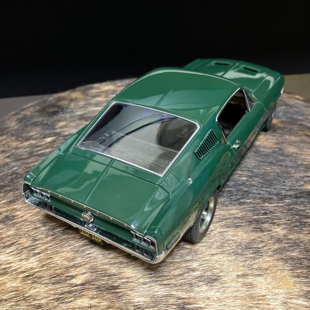 AUTOart 1/18 FORD MUSTANG BULLITT モデル