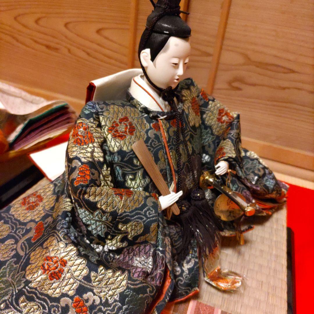 慶雲作　京雛　親王揃い　正絹本仕立十二単衣　台座・毛氈付