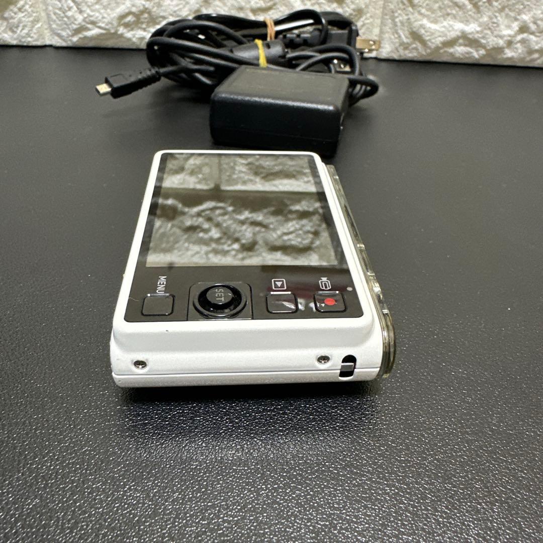 美品すぐ使えます カシオ CASIOEXILIM JE10 動作品 付属品付き