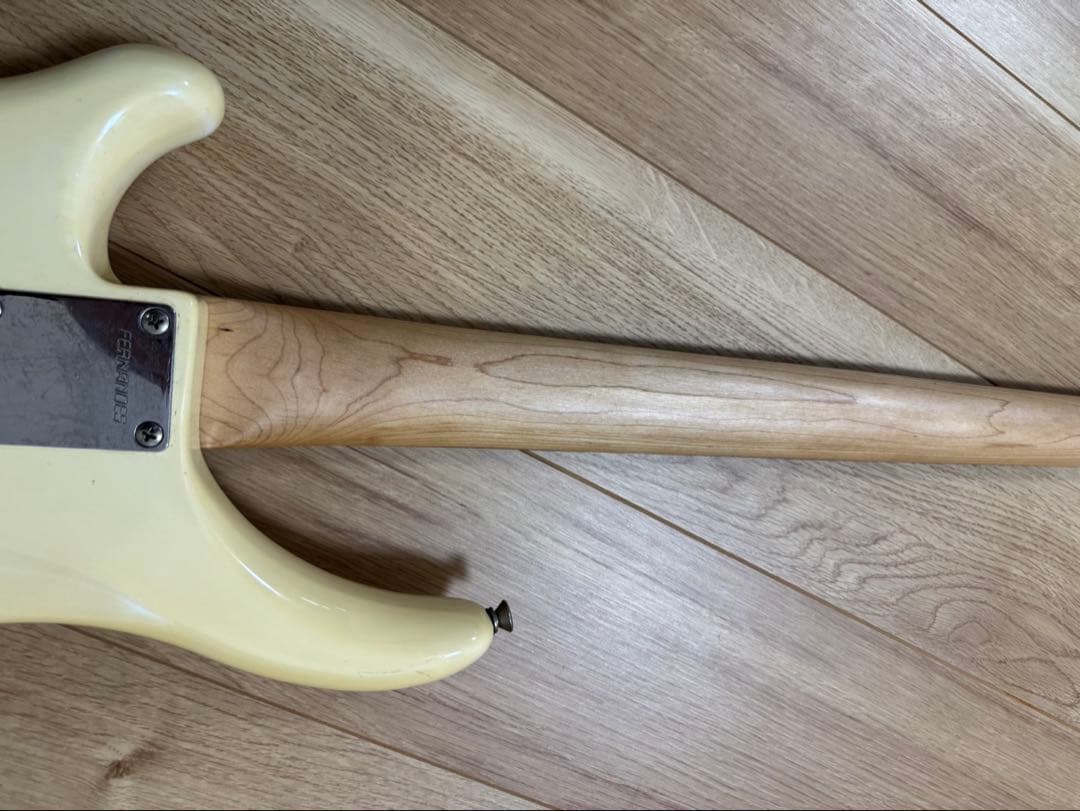 FERNANDES エレキベース PJタイプ 4弦 クリーム系 現状品 - メルカリ