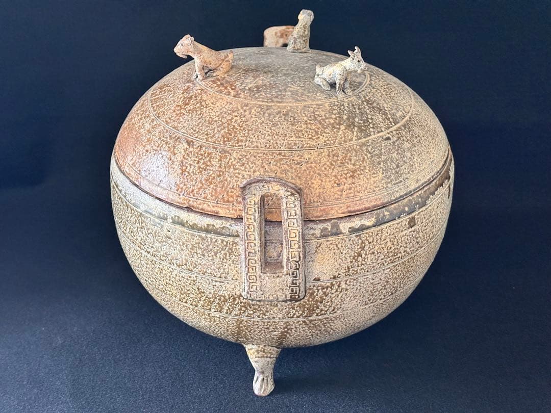 中国美術 灰陶緑釉 三足蓋付三獣摘 鼎 直径35cm