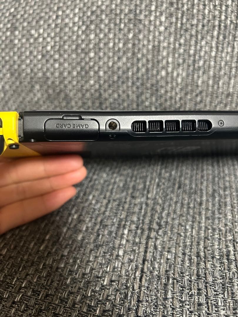 Nintendo Switch ポケモンイーブイ・ピカチュウデザイン 本体