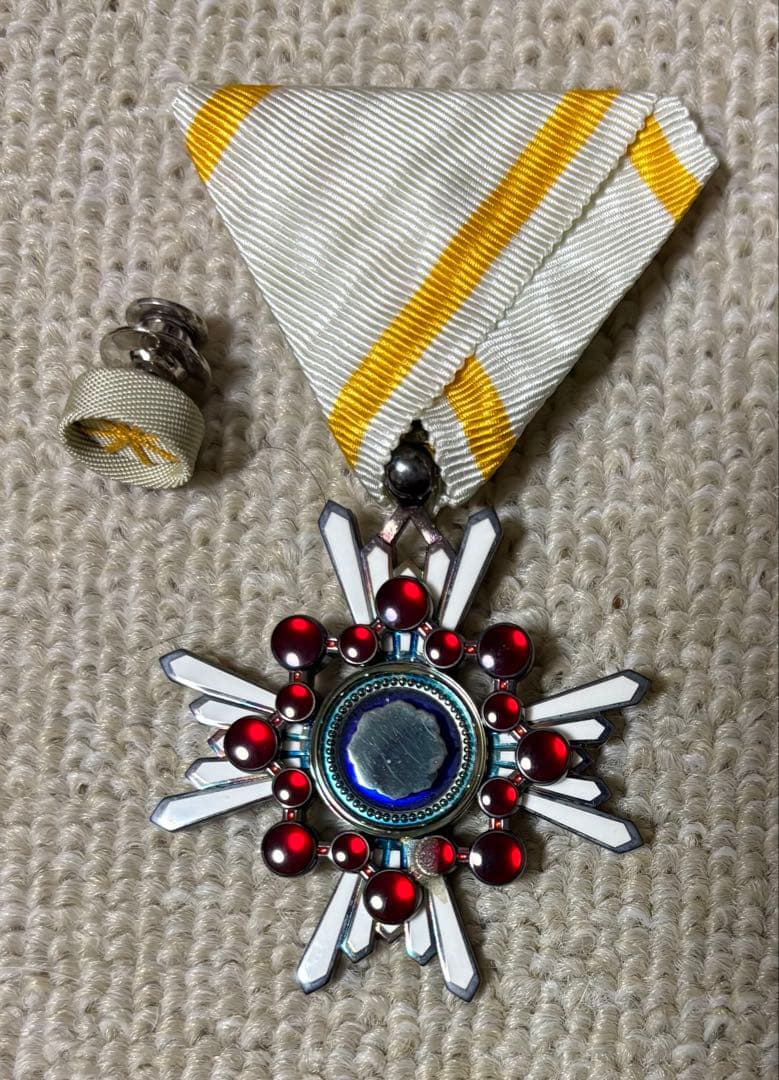 勲章 勲五等瑞宝章 - メルカリ