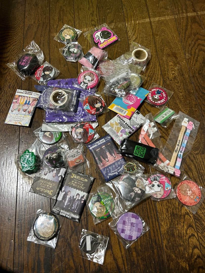 る*べ様 ゴールデンボンバー グッズ まとめ売り 缶バッジ キーホルダー