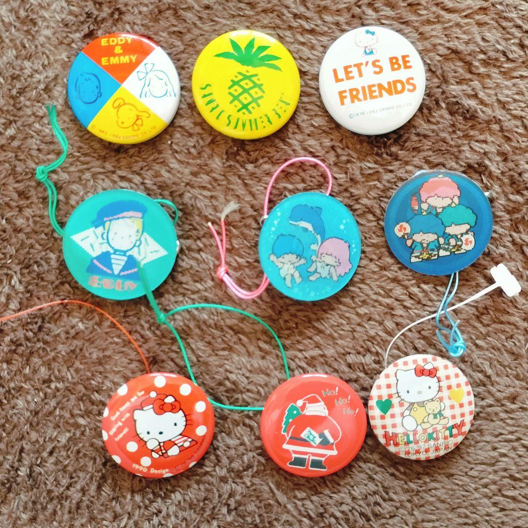 サンリオ プレミアム 絵が変わる！レンキチュラーバッジ・缶バッジ9点セット 遊☆戯☆王デュエルモンスターズ×サンリオキャラクターズ｜ホログラム