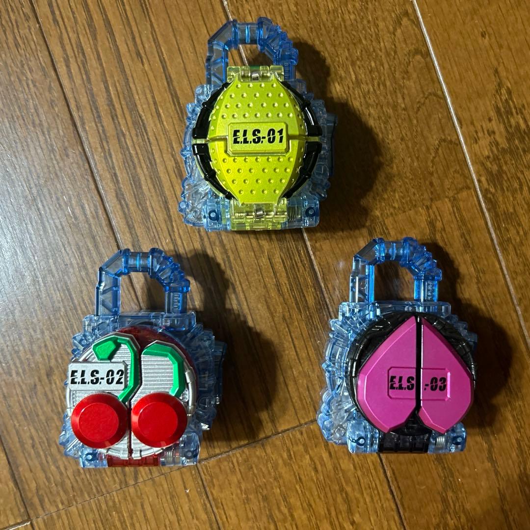 CSMロックシード チームバロンセット」予約受付開始！｜仮面ライダー