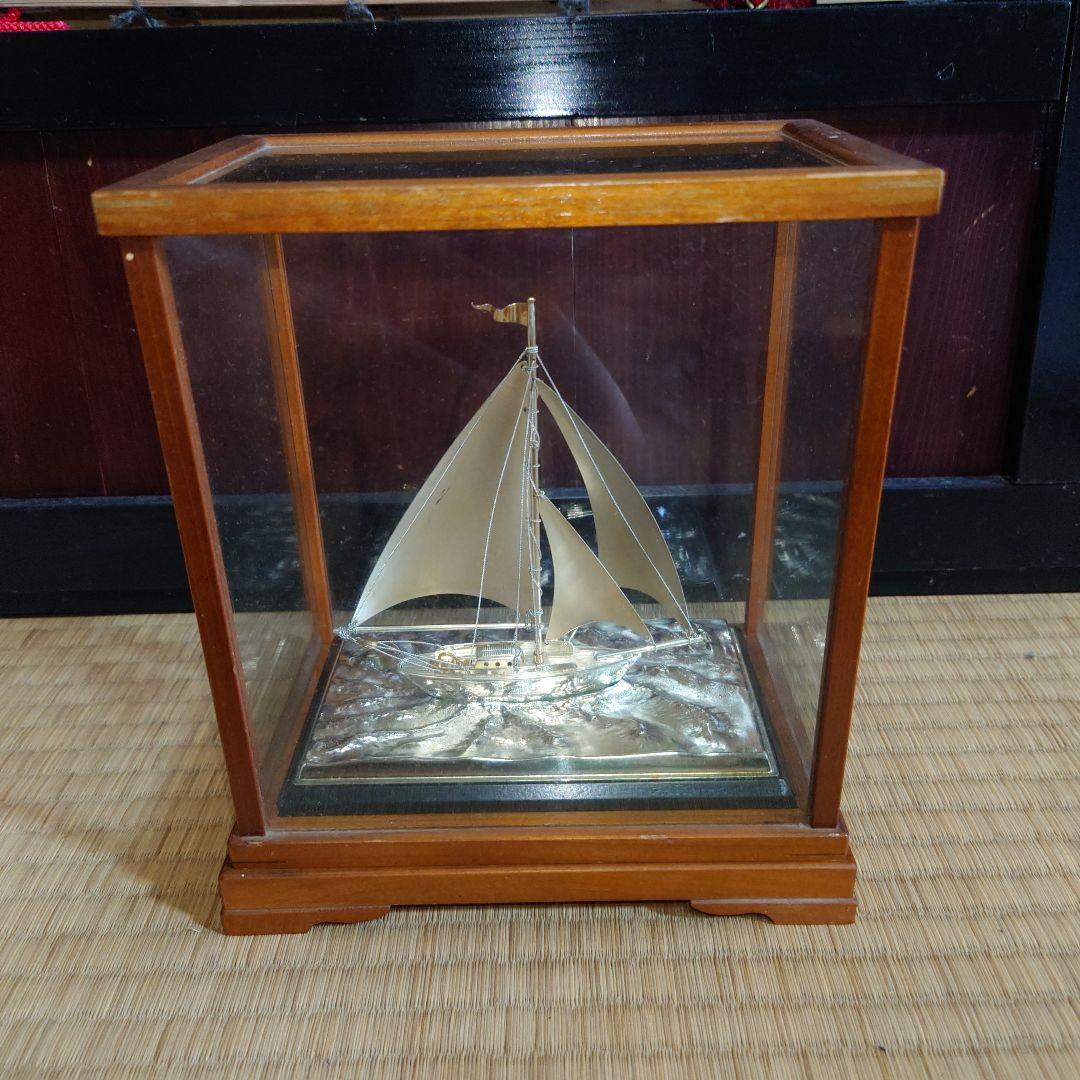 銀製帆船模型 ガラスケース付き