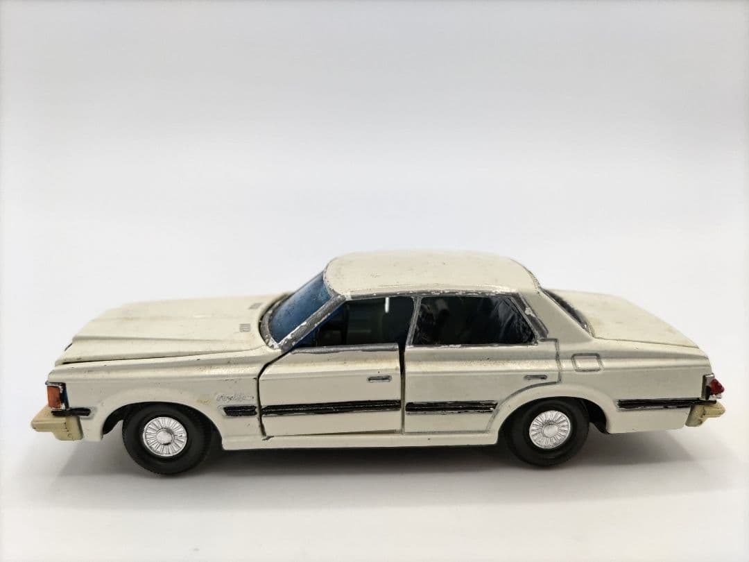 ヨネザワトイズ ダイヤペット「ニュークラウンロイヤルサルーン