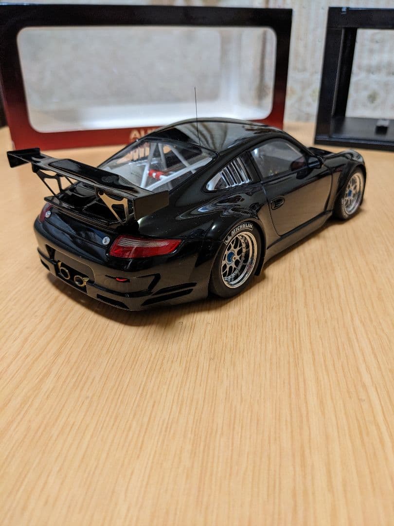 オートアート1/18 ポルシェ911(997)GT3 RSR