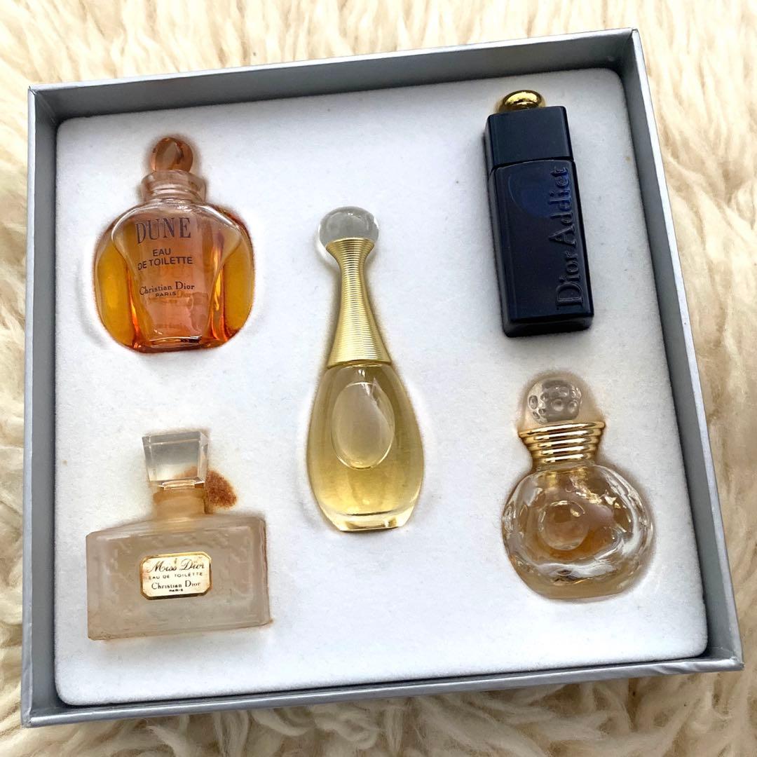 値引きしました！ディオールVoyage ミニ香水セット 5本入り - メルカリ