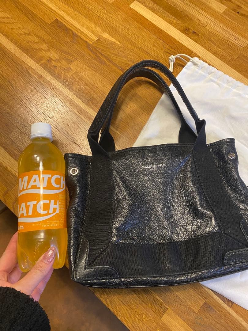 ド*ン様 BALENCIAGA ブラックレザー ネイビーカバス