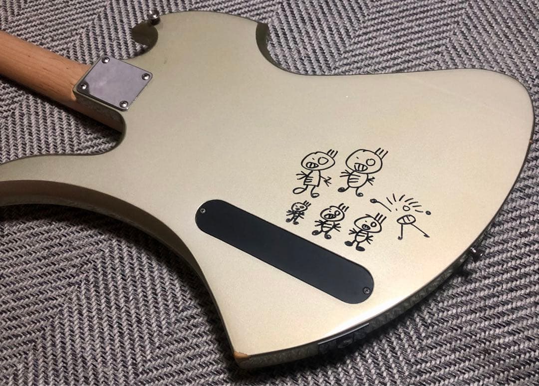 TARGET by FERNANDES MGT-50 モッキンバード 改造あり トールキン 絵