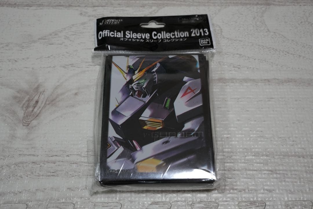 新品未開封 オフィシャルスリーブコレクション2013 νガンダム ニュー