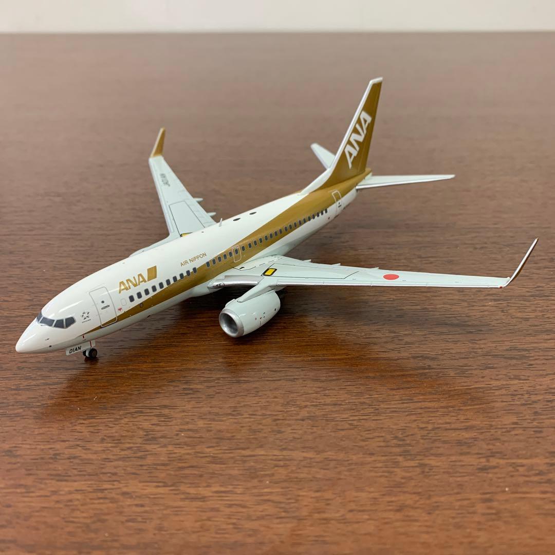 ➀ 1/200 ANA 全日空 B737-781 JA01AN ゴールドジェット - メルカリ