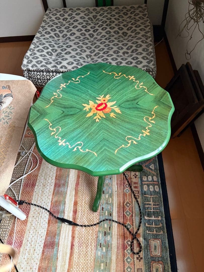 アンティーク イタリア 象嵌 緑色の花模様八角形テーブル