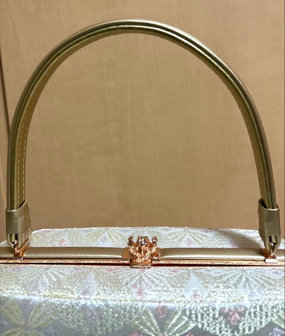 和装バッグ＆草履セット　フリーサイズ　ゴールド＆ホワイト系