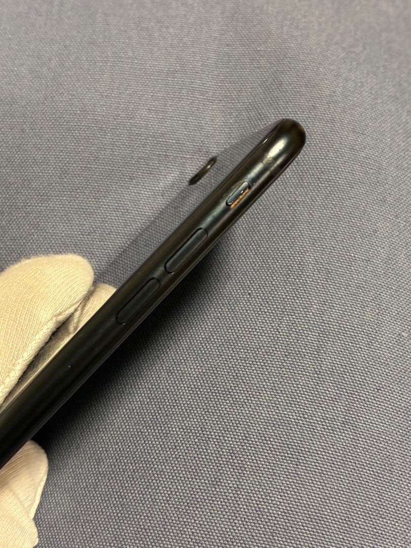 堂*大様 iPhone SE (第3世代) 128GB 本体