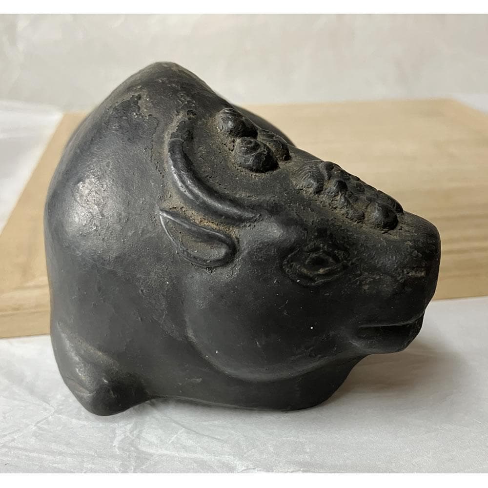 e3106 伏見焼 撫で牛 江戸期 巾16cm 撫牛 牛 開運 縁起物 置物