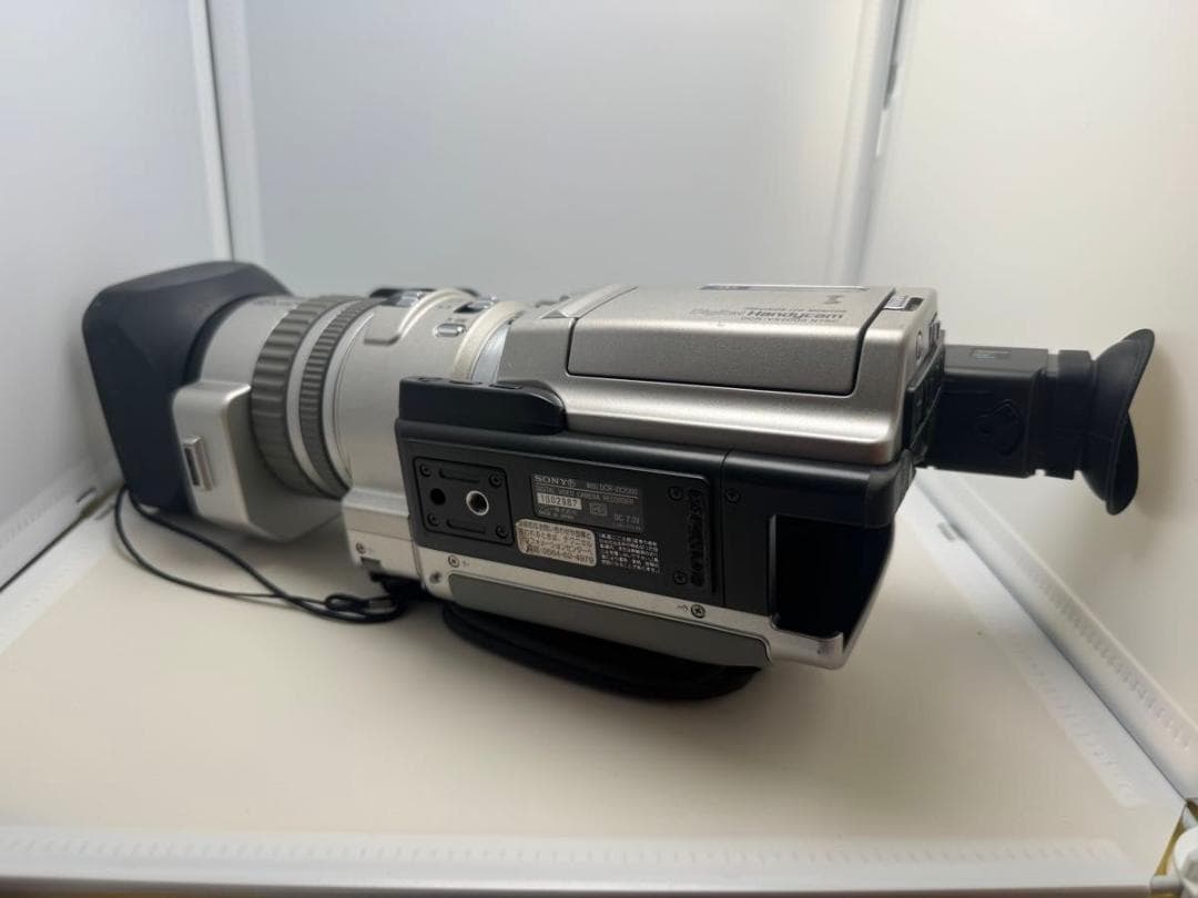 SONY ソニー ビデオカメラ DCR-VX2000 通電可能　ジャンク品1