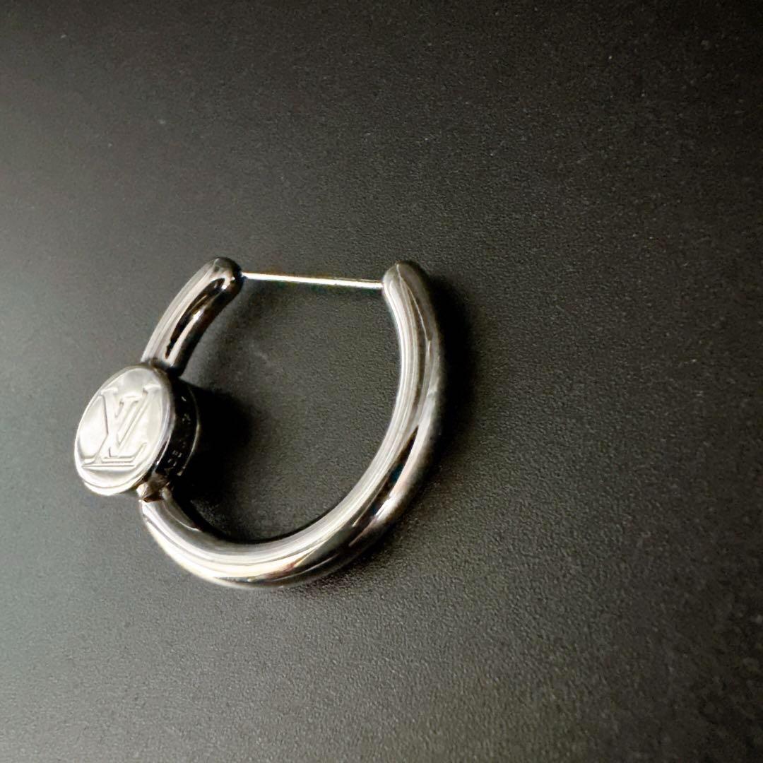 確実正規品 美品 ルイヴィトン ブローチ フープ型 MP2032 シルバー
