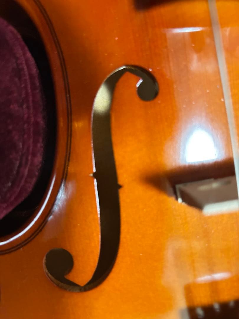 美品ヴァイオリン 4 / 4サイズ ハードケース＆弓付き