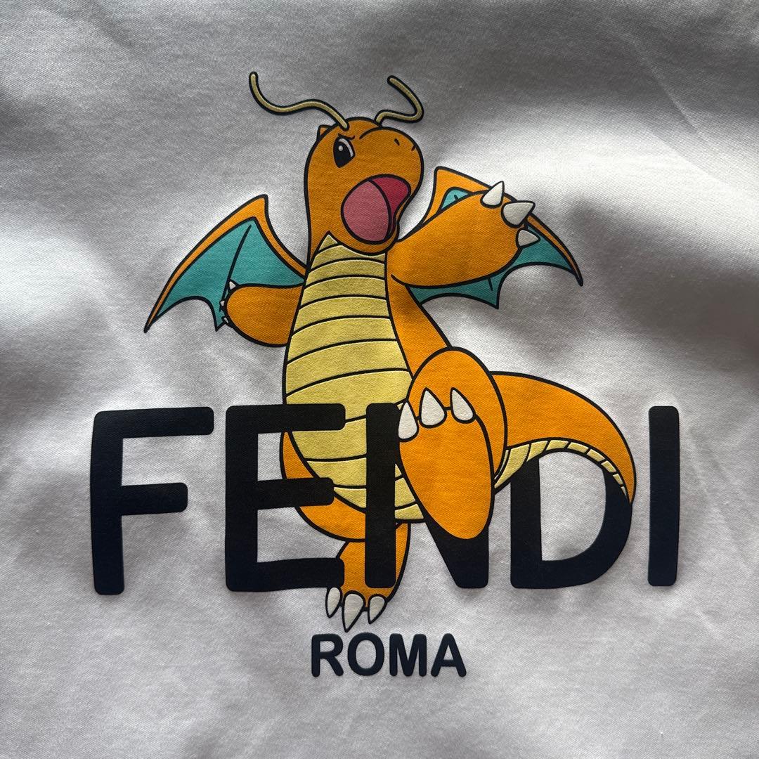 FENDI ポケモンコラボ カイリュープリント Tシャツ - メルカリ