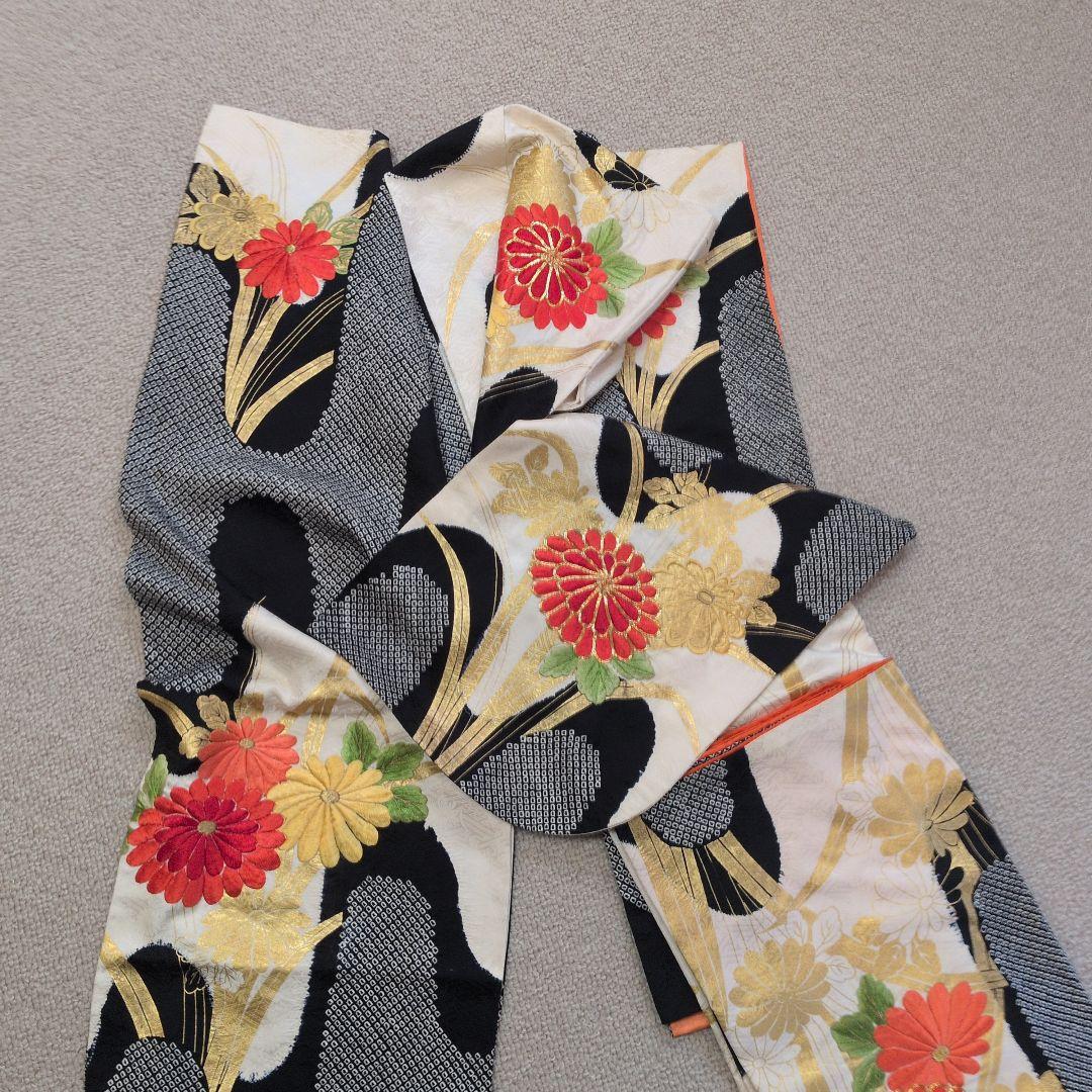 古典柄の正絹振袖 着物リメイク 3枚セットです