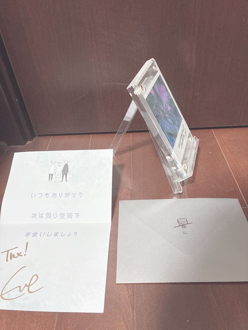 ✨本日限り値引き Eve 直筆サイン・メッセージ入りポストカード&LEDライト