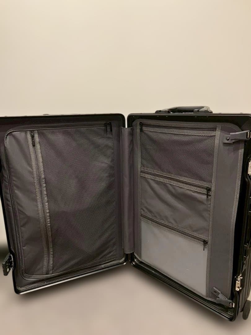 リベティ多機能キャリーケース【マットブラックМ】B14 TSAロック