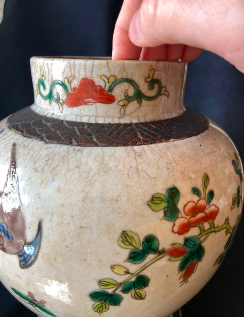 中国古美術 清の時代　哥釉五彩 花鳥文花瓶　高さ30cm