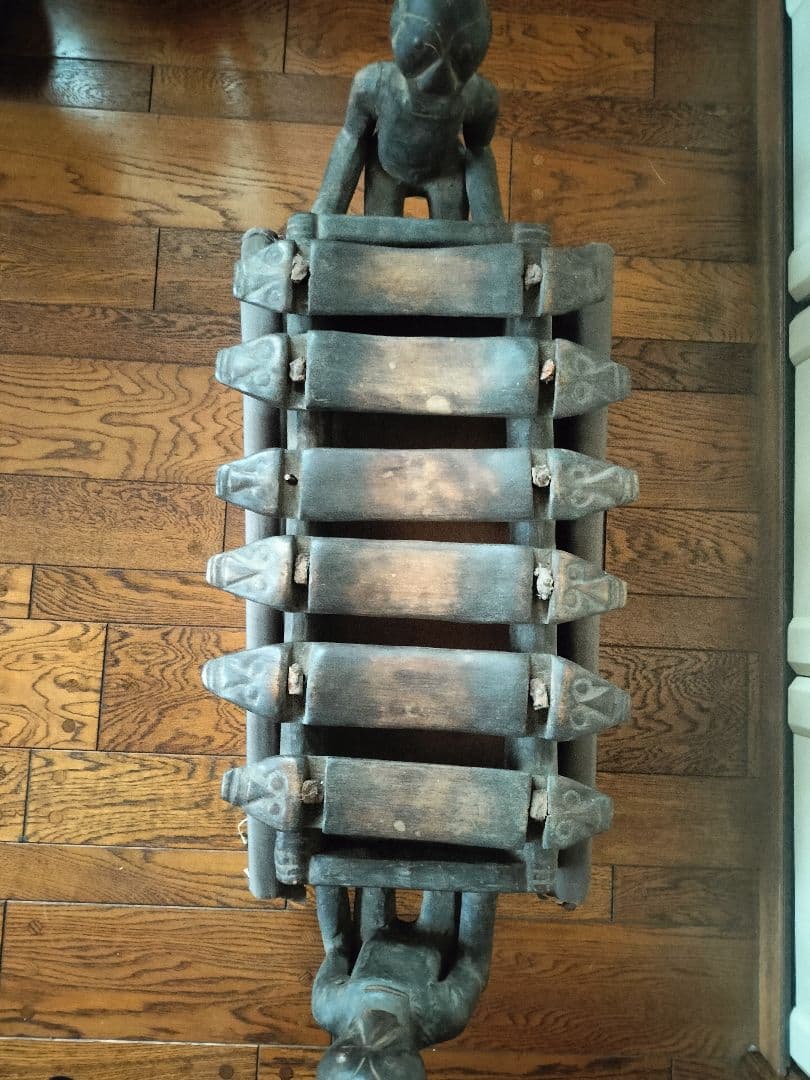 木製彫刻楽器 ダークブラウン