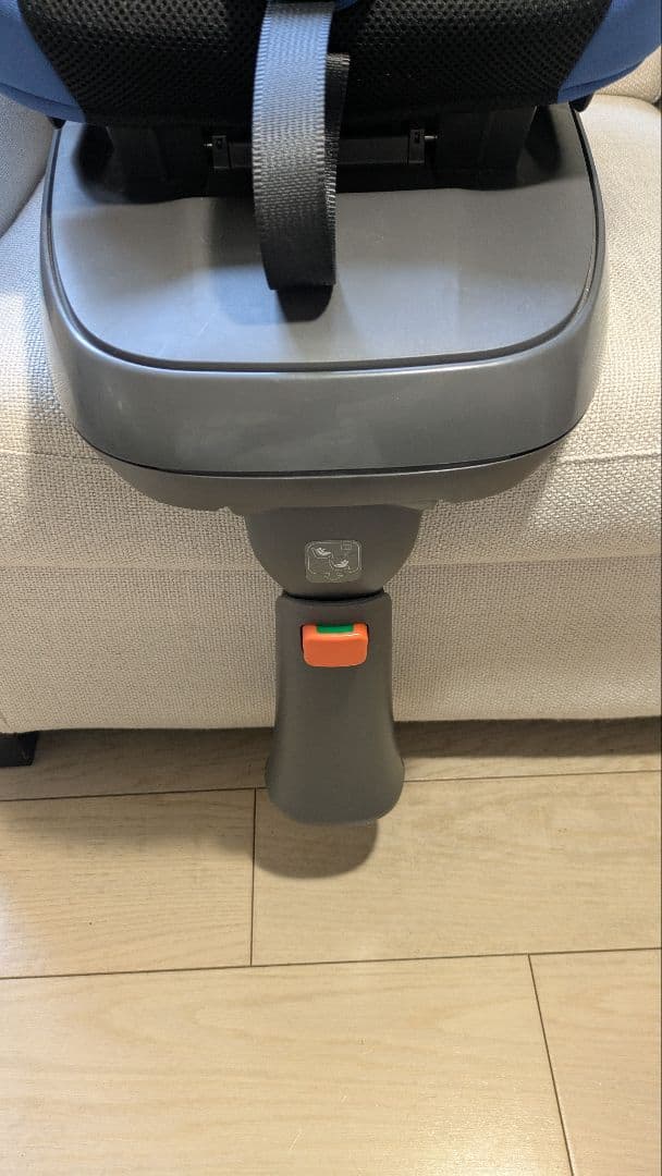 トヨタ純正　NEO G-Child ISO leg チャイルドシート