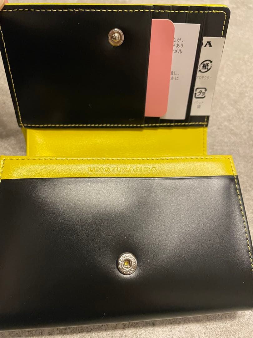 未使用品】UNO KANDA 黒レザー三つ折り財布