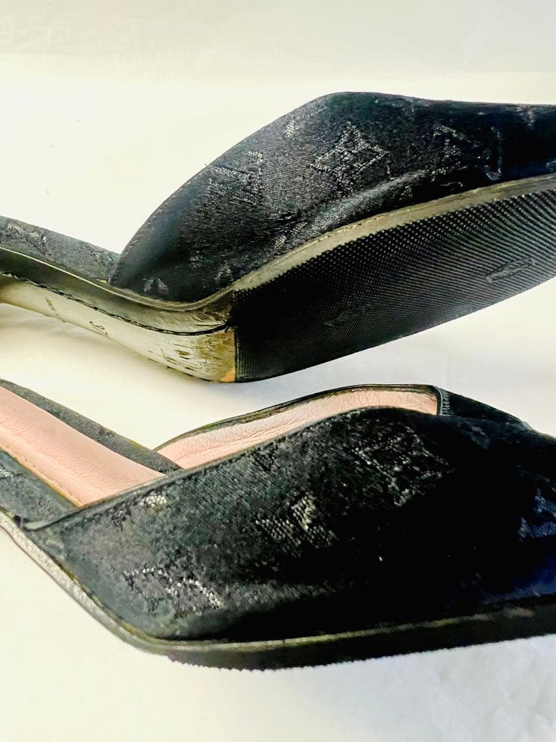 LOUIS VUITTON　ブラックモノグラム　オープントゥミュール　サンダル