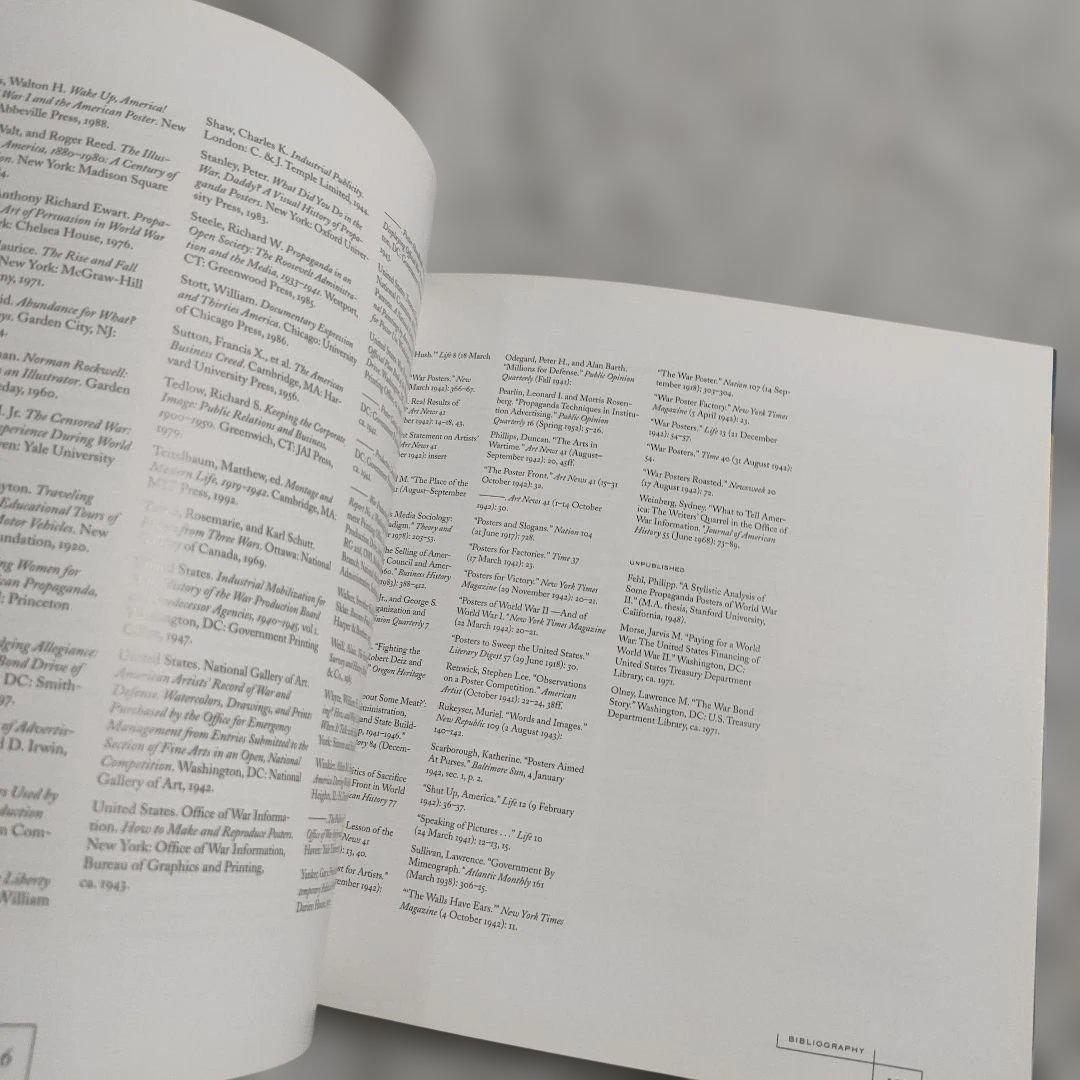 洋書　Design for Victory　1998年発行