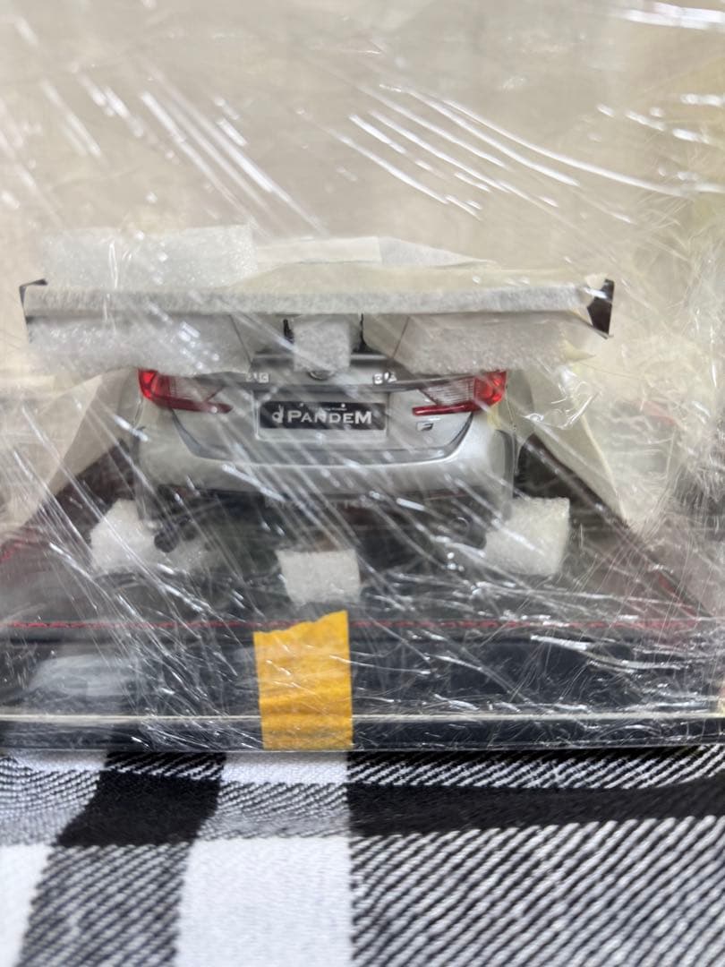 レクサスRC-F GT-3 （GST） 1/18 ミニカー