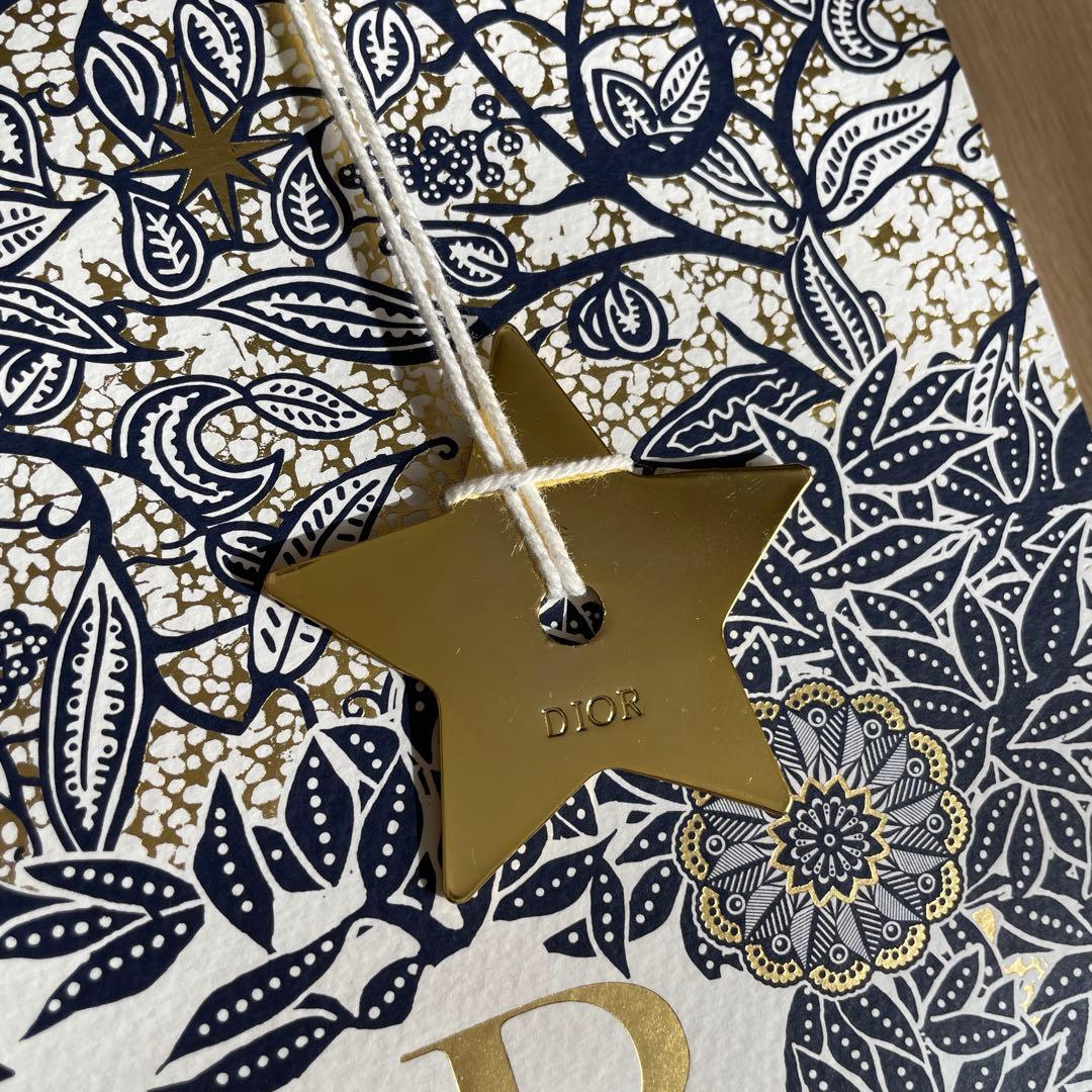 Dior ショッパー 花柄 動物 イラスト 大 - メルカリ