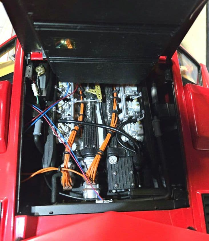 ディアゴスティーニ 1/8 ランボルギーニカウンタックLP500S