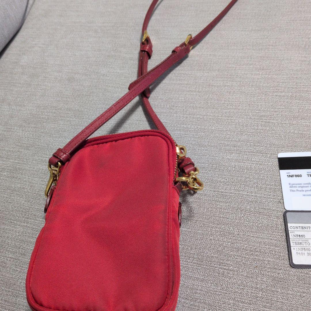 ☆PRADA レッド ショルダーバッグ☆　正規