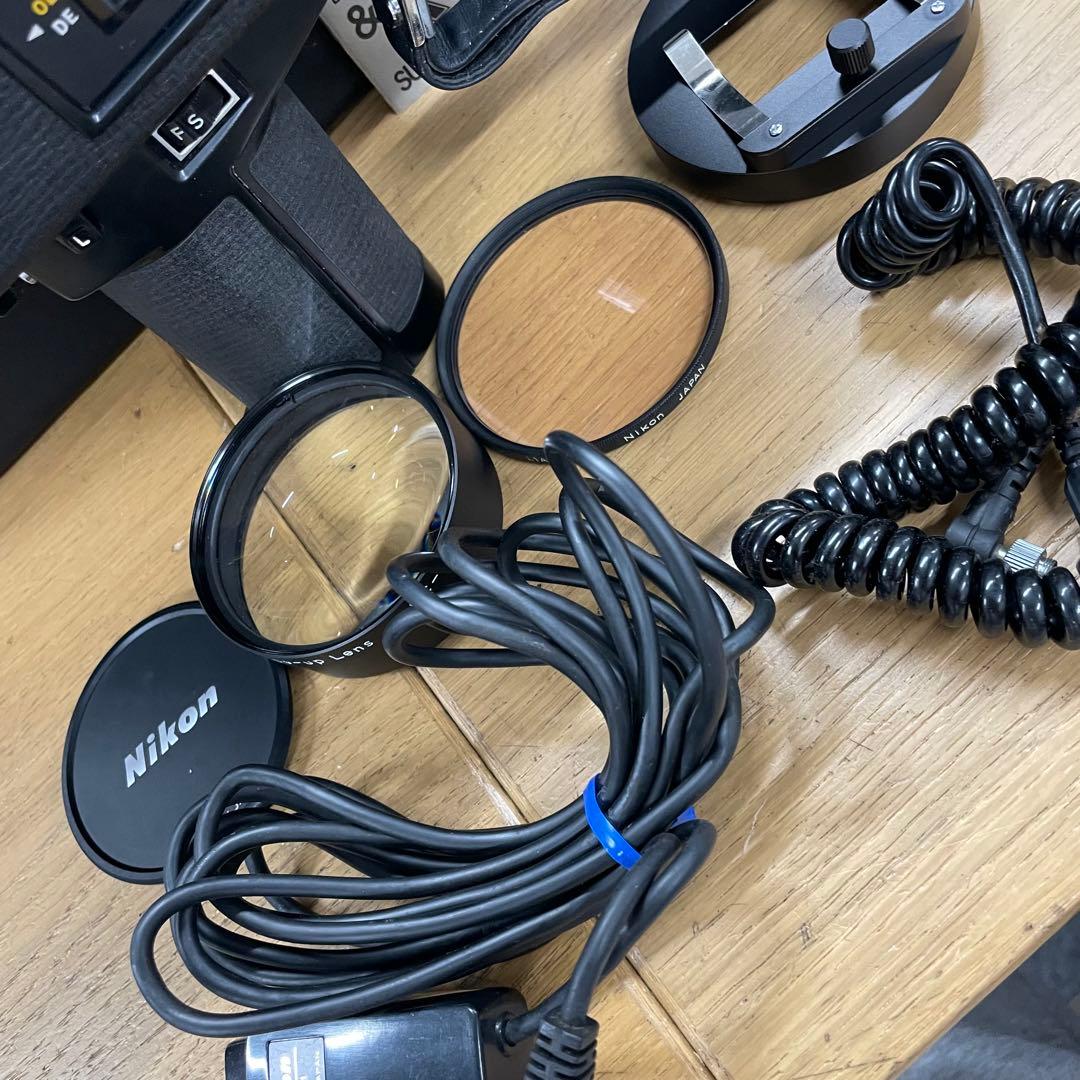 概ね美品 Nikon R10 Super 8mmフィルムカメラ